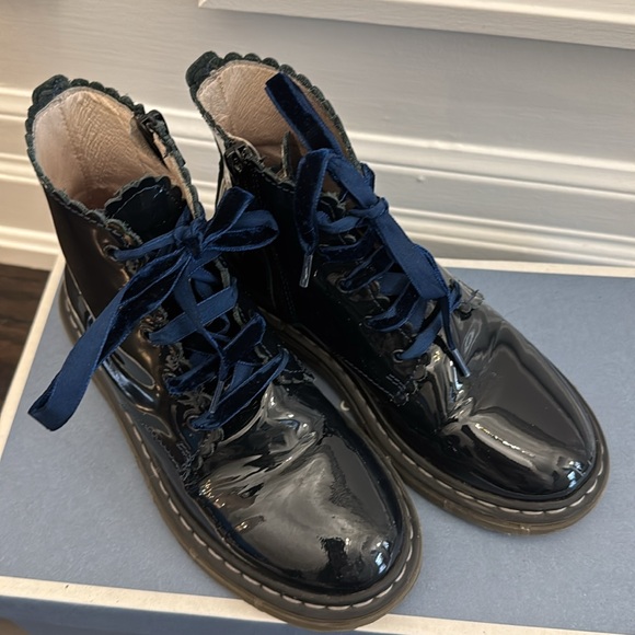 Girl patent leather boots size 31 Euro, like new!!! Comes with box!! - Picture 4 of 9